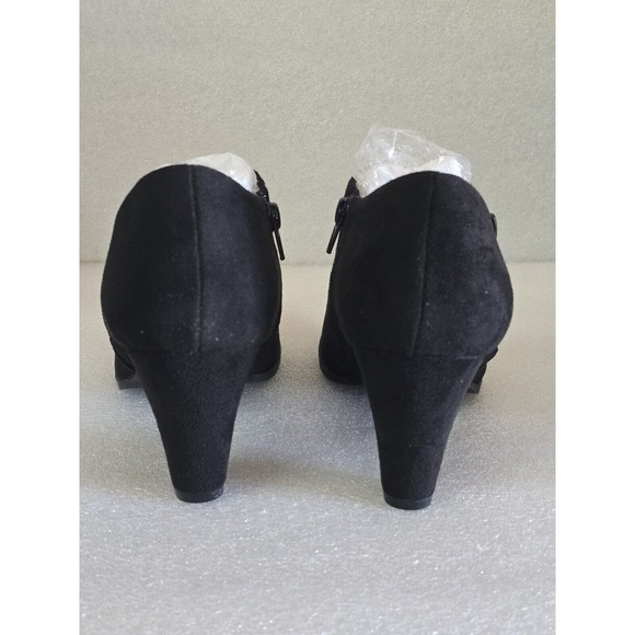 Journee Collection Womens Sanzi Kitten Heel Booties - Black 8 1/2 New - Picture 3 of 5